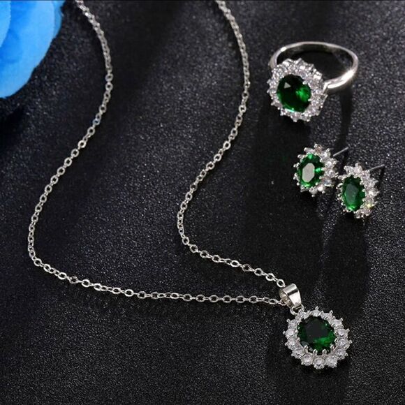🟢Emerald Green Gemstones Sterling Silver Plated Crystal Rhinestones Jewelry Set - Picture 2 of 5